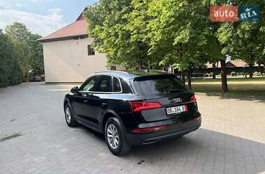 Внедорожник / Кроссовер Audi Q5 2019 в 
