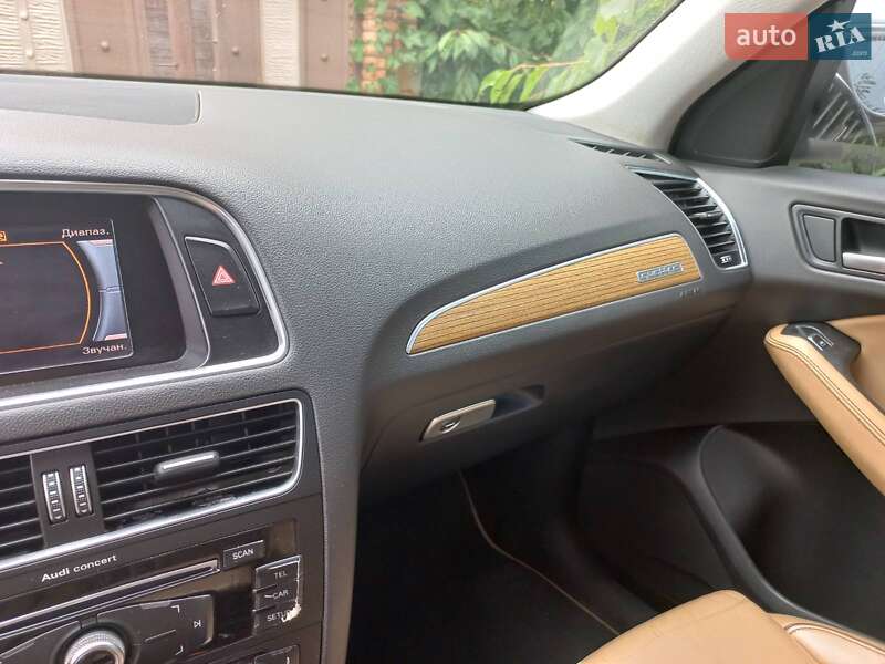 Внедорожник / Кроссовер Audi Q5 2012 в Лозовой