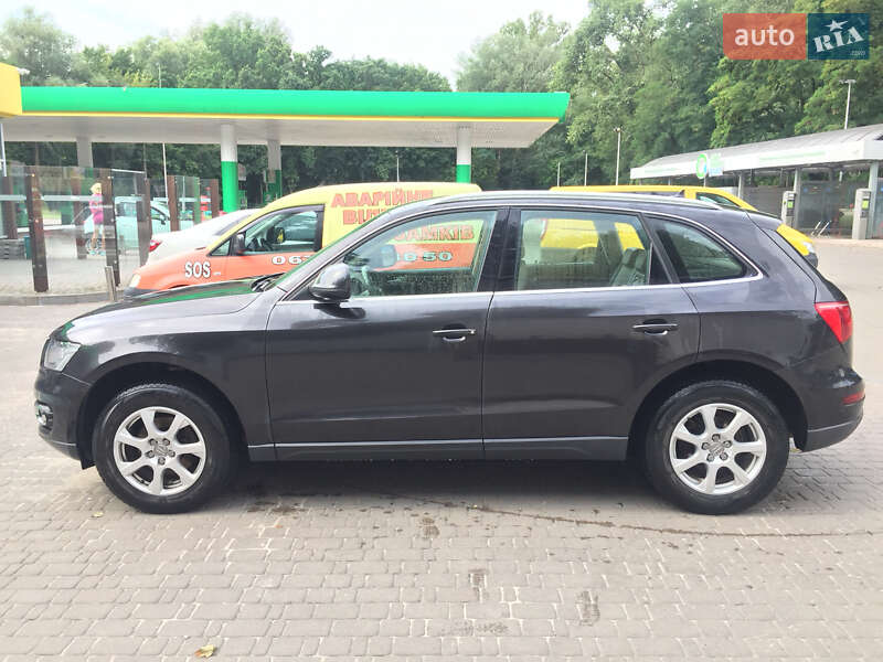 Внедорожник / Кроссовер Audi Q5 2011 в Киеве