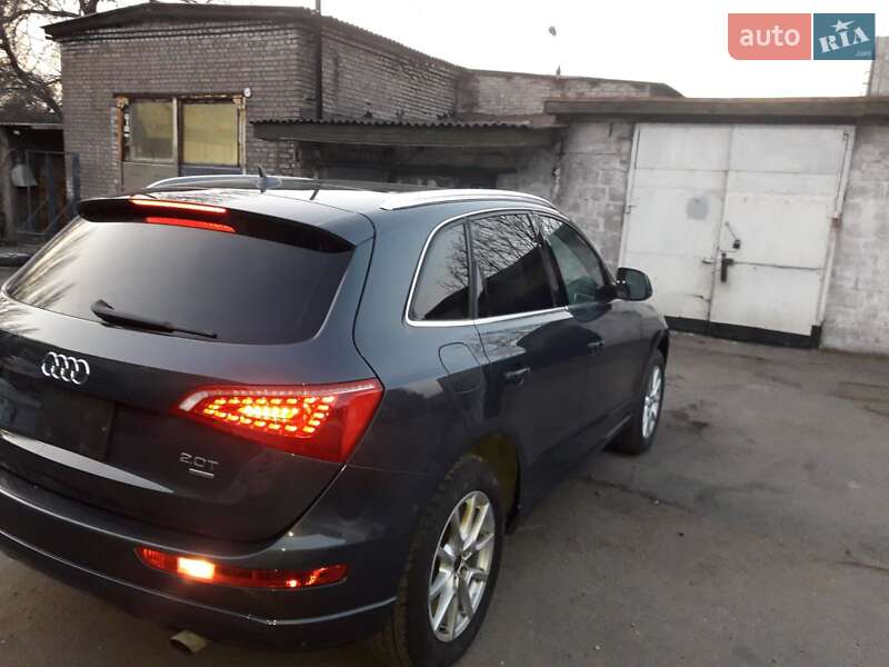 Внедорожник / Кроссовер Audi Q5 2010 в Запорожье