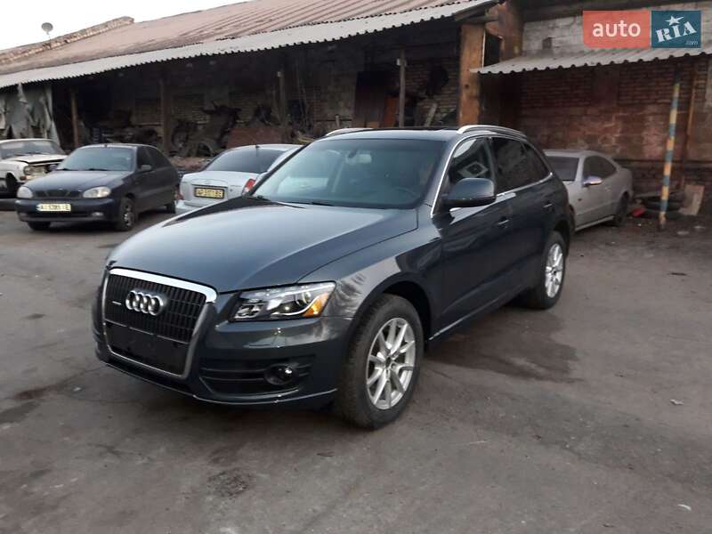 Позашляховик / Кросовер Audi Q5 2010 в Запоріжжі