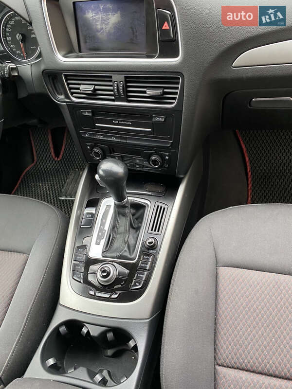 Внедорожник / Кроссовер Audi Q5 2009 в Луцке