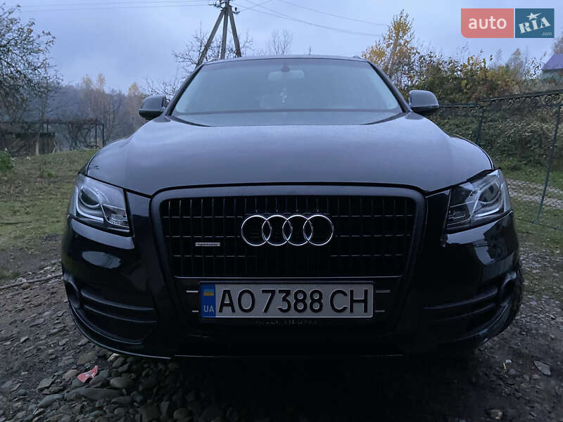 Внедорожник / Кроссовер Audi Q5 2012 в Тячеве