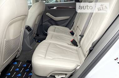 Позашляховик / Кросовер Audi Q5 2012 в 