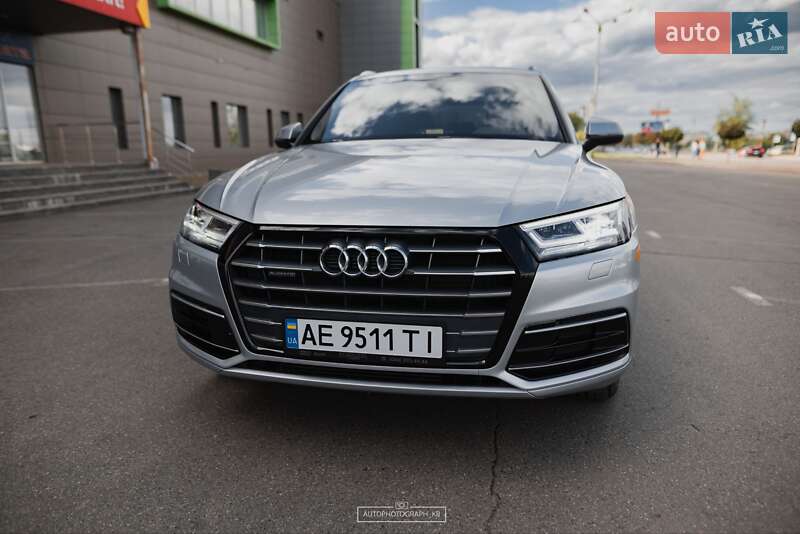 Внедорожник / Кроссовер Audi Q5 2018 в Кривом Роге