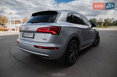 Внедорожник / Кроссовер Audi Q5 2018 в 
