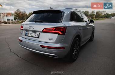 Внедорожник / Кроссовер Audi Q5 2018 в 