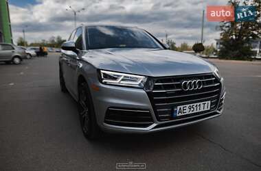 Внедорожник / Кроссовер Audi Q5 2018 в 