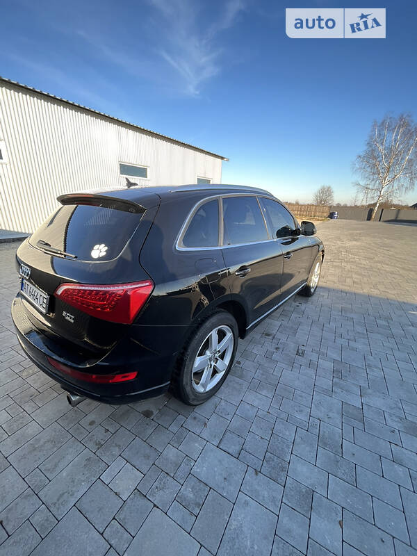 Внедорожник / Кроссовер Audi Q5 2010 в Калуше