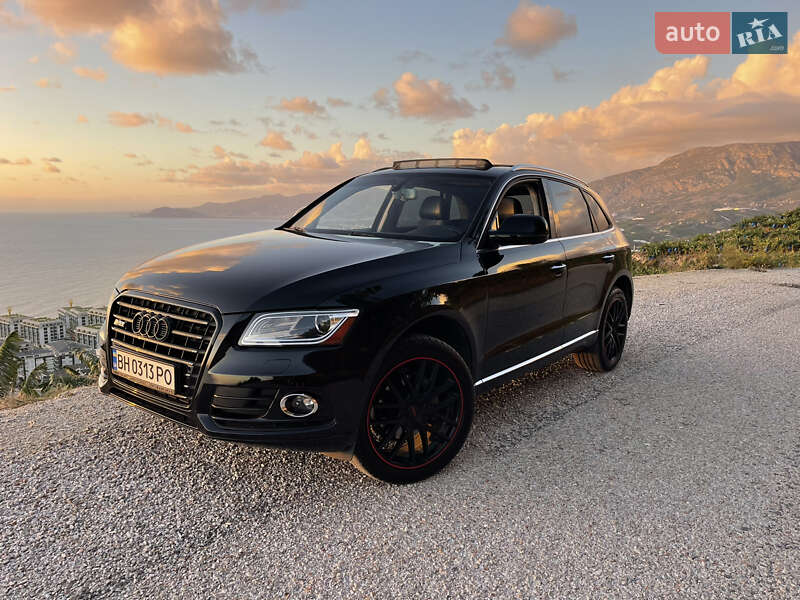Внедорожник / Кроссовер Audi Q5 2015 в Черноморске