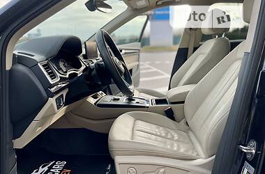 Внедорожник / Кроссовер Audi Q5 2019 в 