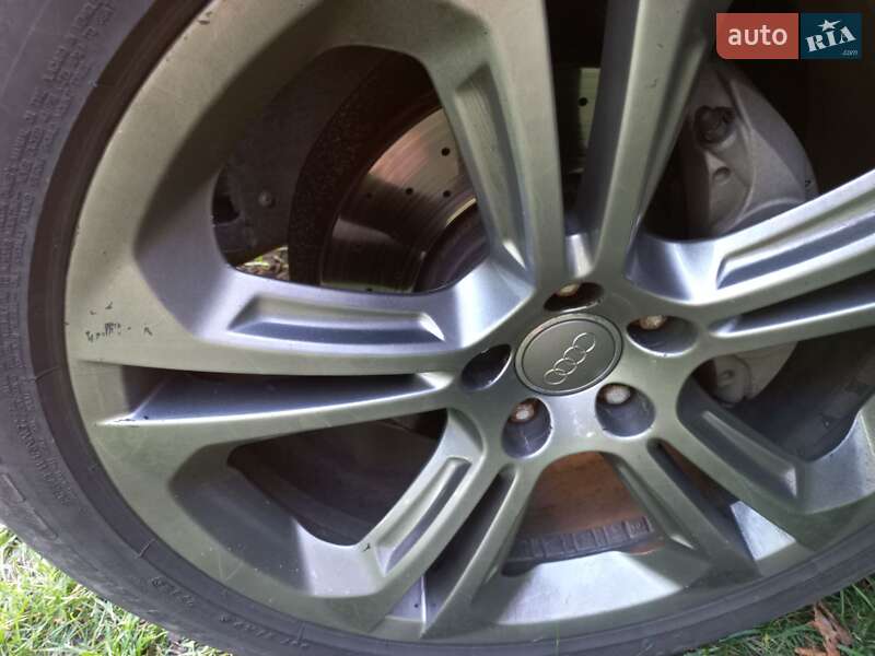 Внедорожник / Кроссовер Audi Q5 2012 в Лозовой