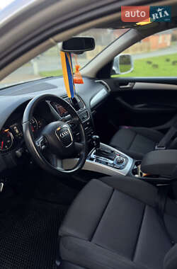 Внедорожник / Кроссовер Audi Q5 2012 в 