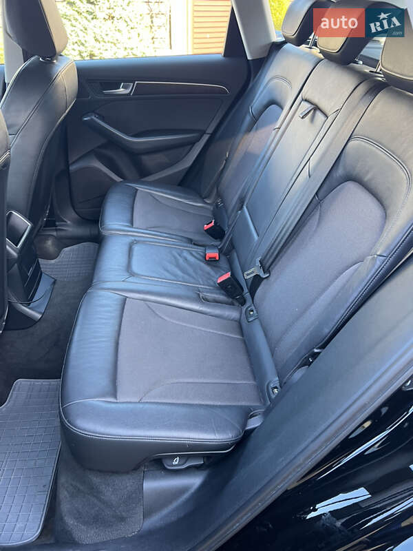 Внедорожник / Кроссовер Audi Q5 2015 в Львове