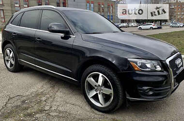 Позашляховик / Кросовер Audi Q5 2011 в 