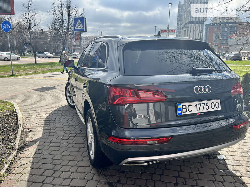 Внедорожник / Кроссовер Audi Q5 2018 в Львове фото 4 Внедорожник / Кроссовер Audi Q5 2018 в Львове