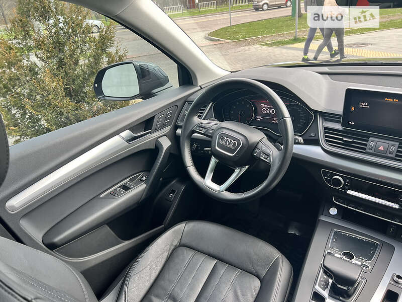 Внедорожник / Кроссовер Audi Q5 2018 в Львове фото 16 Внедорожник / Кроссовер Audi Q5 2018 в Львове