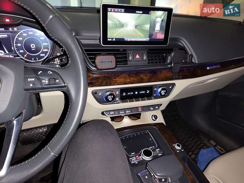 Внедорожник / Кроссовер Audi Q5 2017 в Киеве