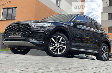 Внедорожник / Кроссовер Audi Q5 2020 в 