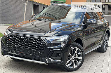 Внедорожник / Кроссовер Audi Q5 2020 в 