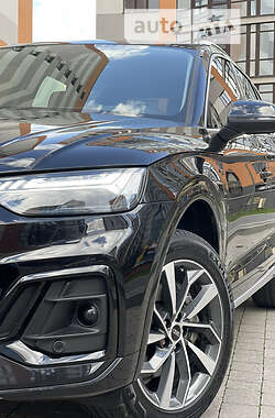 Внедорожник / Кроссовер Audi Q5 2020 в 