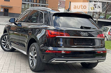 Внедорожник / Кроссовер Audi Q5 2020 в 