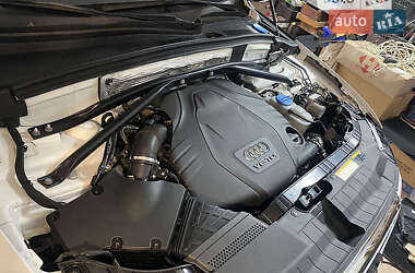 Внедорожник / Кроссовер Audi Q5 2015 в 