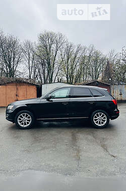 Позашляховик / Кросовер Audi Q5 2011 в 