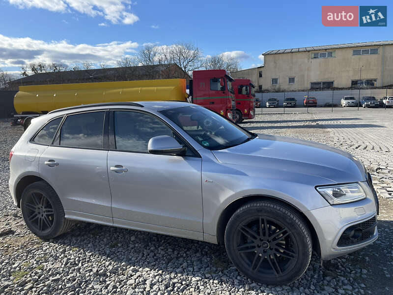 Внедорожник / Кроссовер Audi Q5 2015 в Черновцах