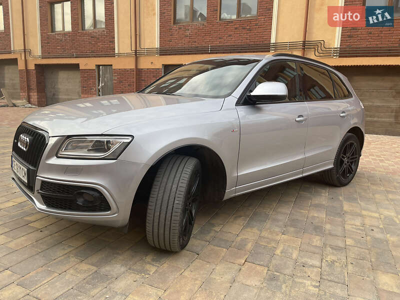 Внедорожник / Кроссовер Audi Q5 2015 в Черновцах