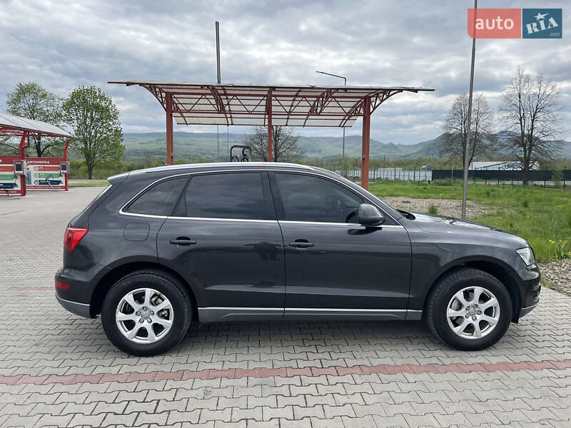 Позашляховик / Кросовер Audi Q5 2010 в Тячеві фото 3 Позашляховик / Кросовер Audi Q5 2010 в Тячеві