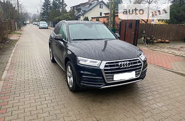 Позашляховик / Кросовер Audi Q5 2019 в 