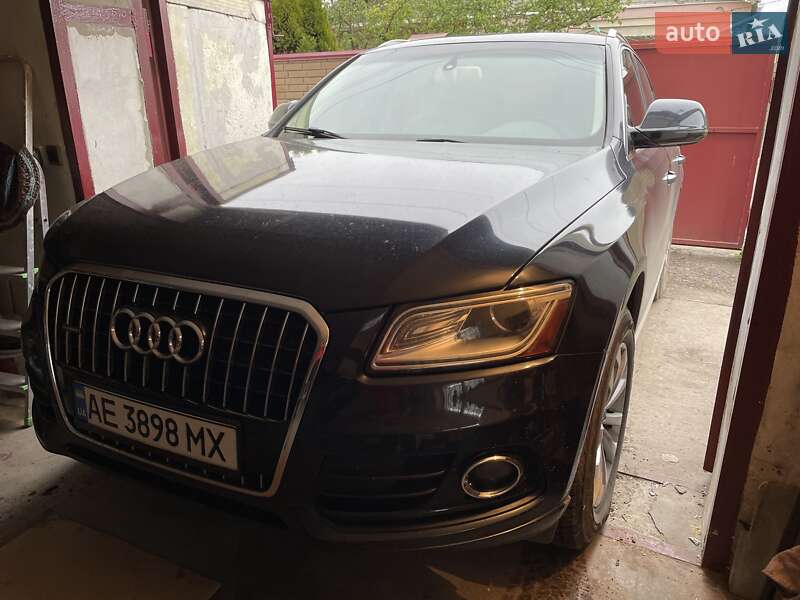 Внедорожник / Кроссовер Audi Q5 2014 в Вольногорске