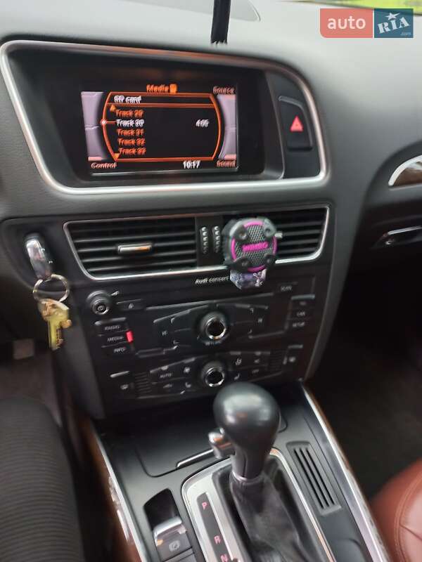 Внедорожник / Кроссовер Audi Q5 2010 в Гадяче