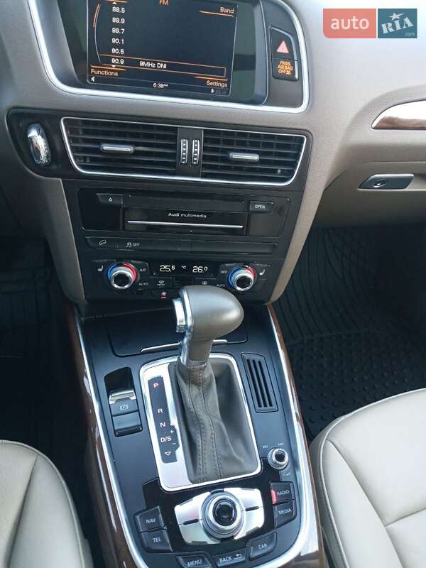 Позашляховик / Кросовер Audi Q5 2016 в Дніпрі