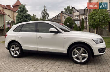 Внедорожник / Кроссовер Audi Q5 2012 в Черновцах