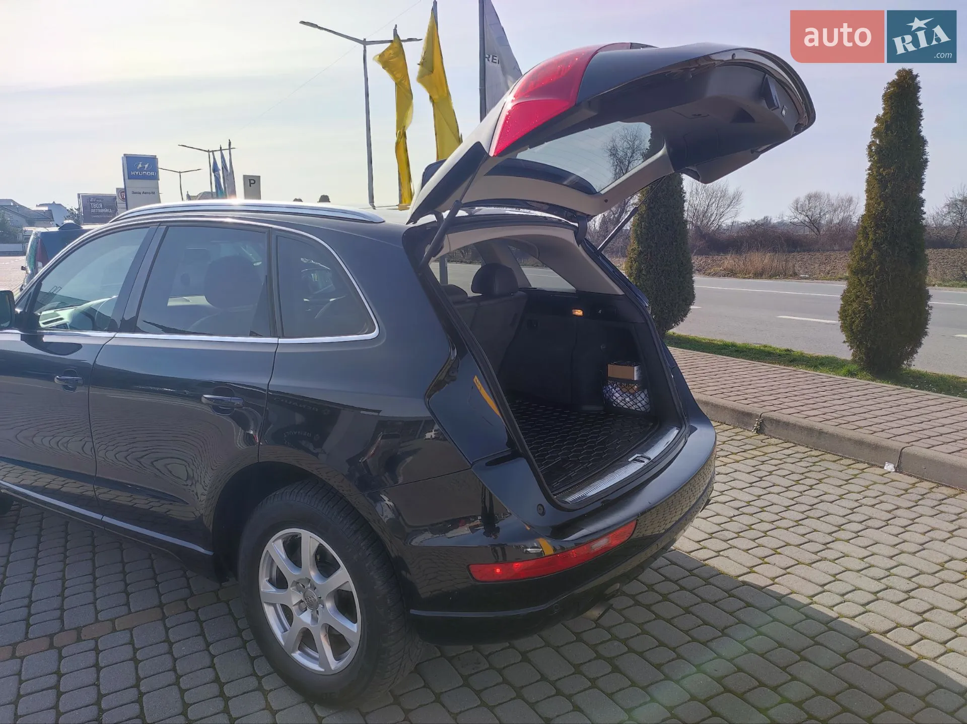Audi Q5 2012 VIN WA1LFAFP1CA128083 фото оголошення 12 з 33