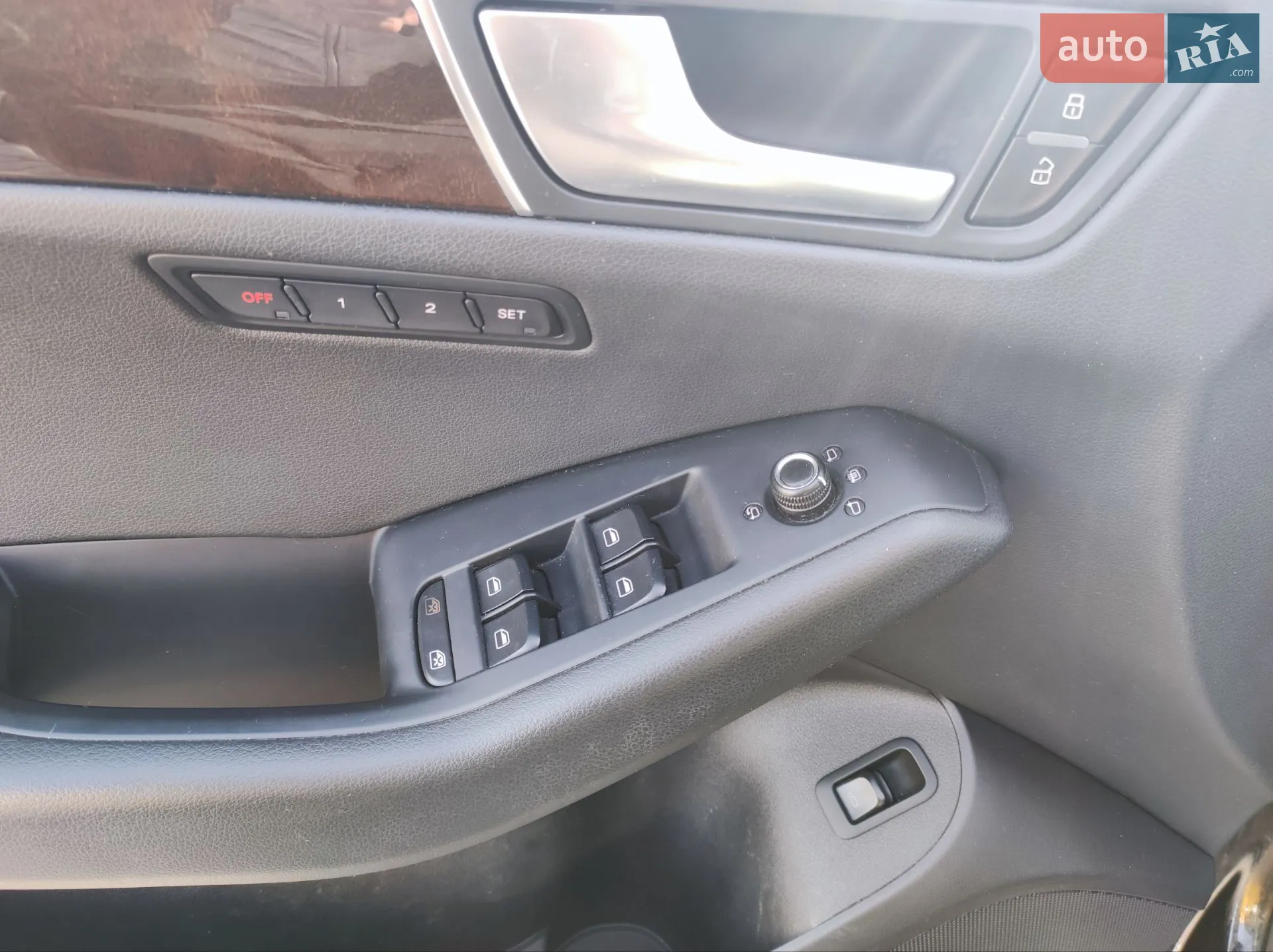 Audi Q5 2012 VIN WA1LFAFP1CA128083 фото оголошення 16 з 33