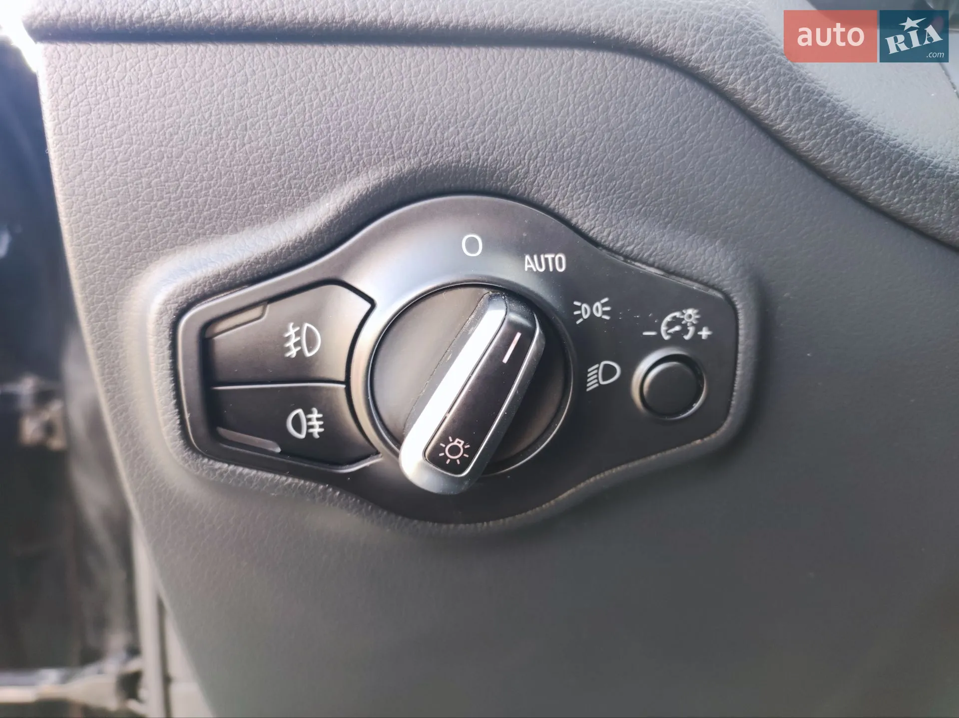 Audi Q5 2012 VIN WA1LFAFP1CA128083 фото оголошення 22 з 33