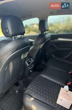 Внедорожник / Кроссовер Audi Q5 2017 в 