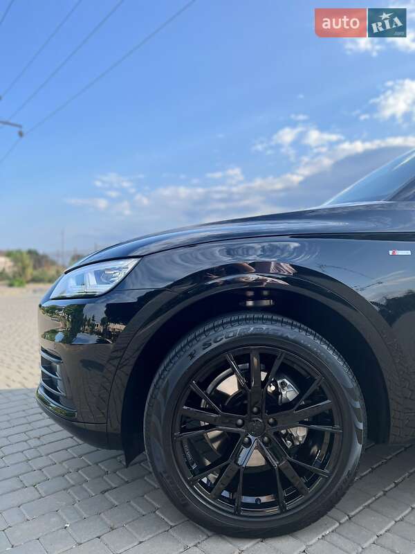 Внедорожник / Кроссовер Audi Q5 2017 в Одессе