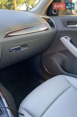 Внедорожник / Кроссовер Audi Q5 2012 в 