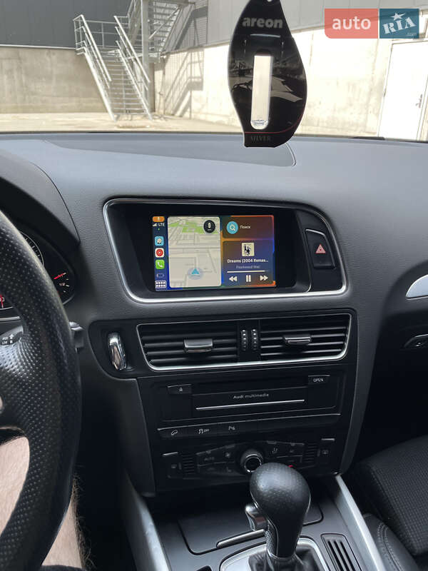 Внедорожник / Кроссовер Audi Q5 2010 в Киеве