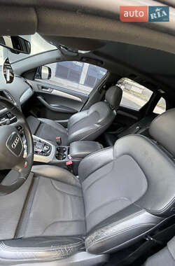 Внедорожник / Кроссовер Audi Q5 2010 в 