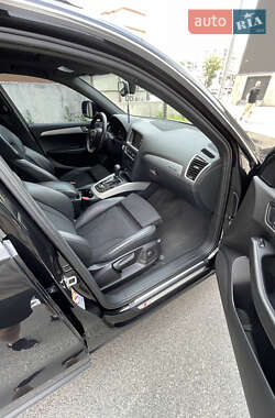 Внедорожник / Кроссовер Audi Q5 2010 в 