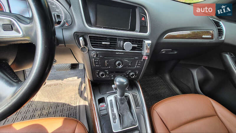 Внедорожник / Кроссовер Audi Q5 2012 в Ужгороде