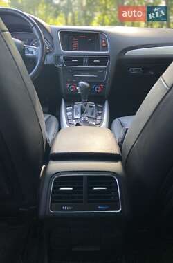 Внедорожник / Кроссовер Audi Q5 2011 в 