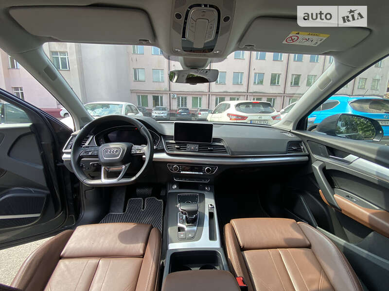 Внедорожник / Кроссовер Audi Q5 2018 в Киеве