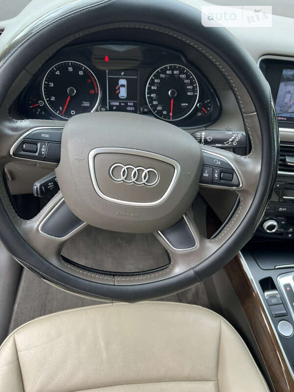 Внедорожник / Кроссовер Audi Q5 2013 в Тернополе