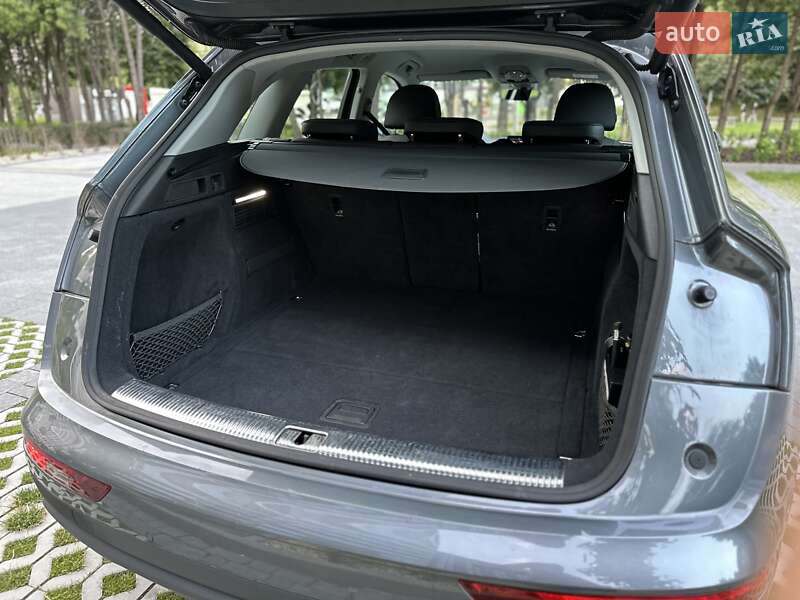 Внедорожник / Кроссовер Audi Q5 2020 в Львове